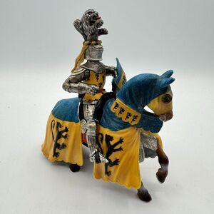 Schleich 70020 Lion Coat of Arms Knight Horse Blue Yellow No Lance VGUC